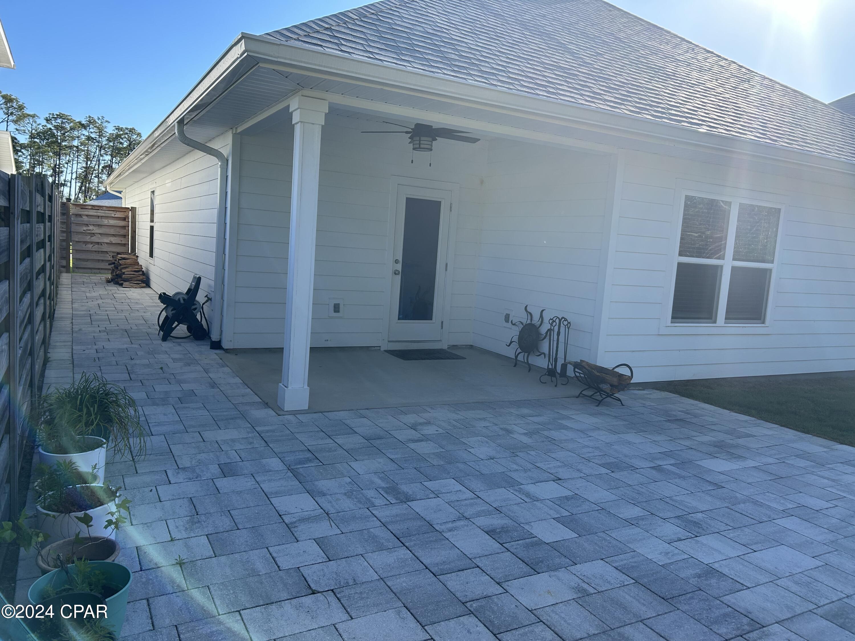 369 Emerald Cove Street