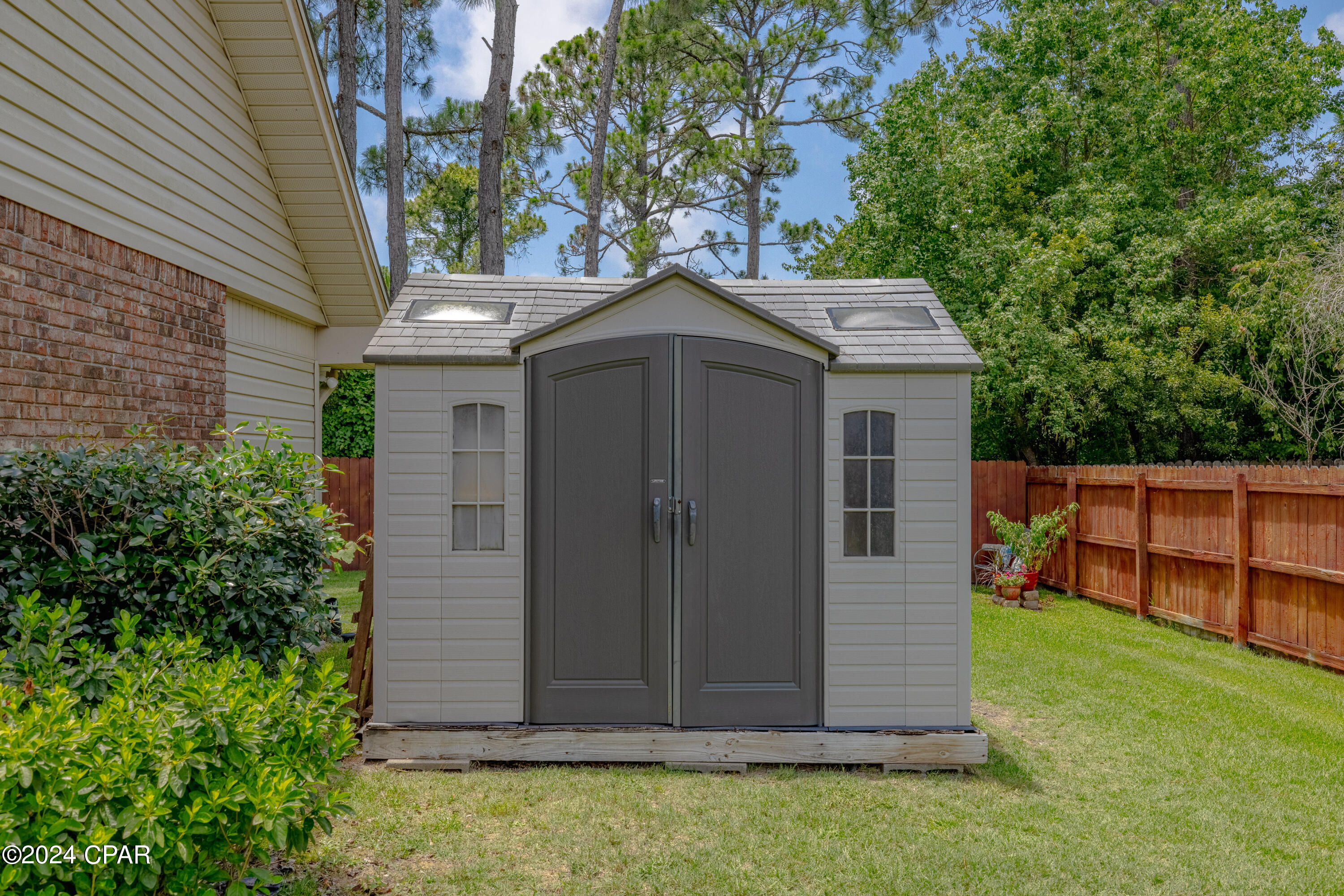 237 Fairway Boulevard