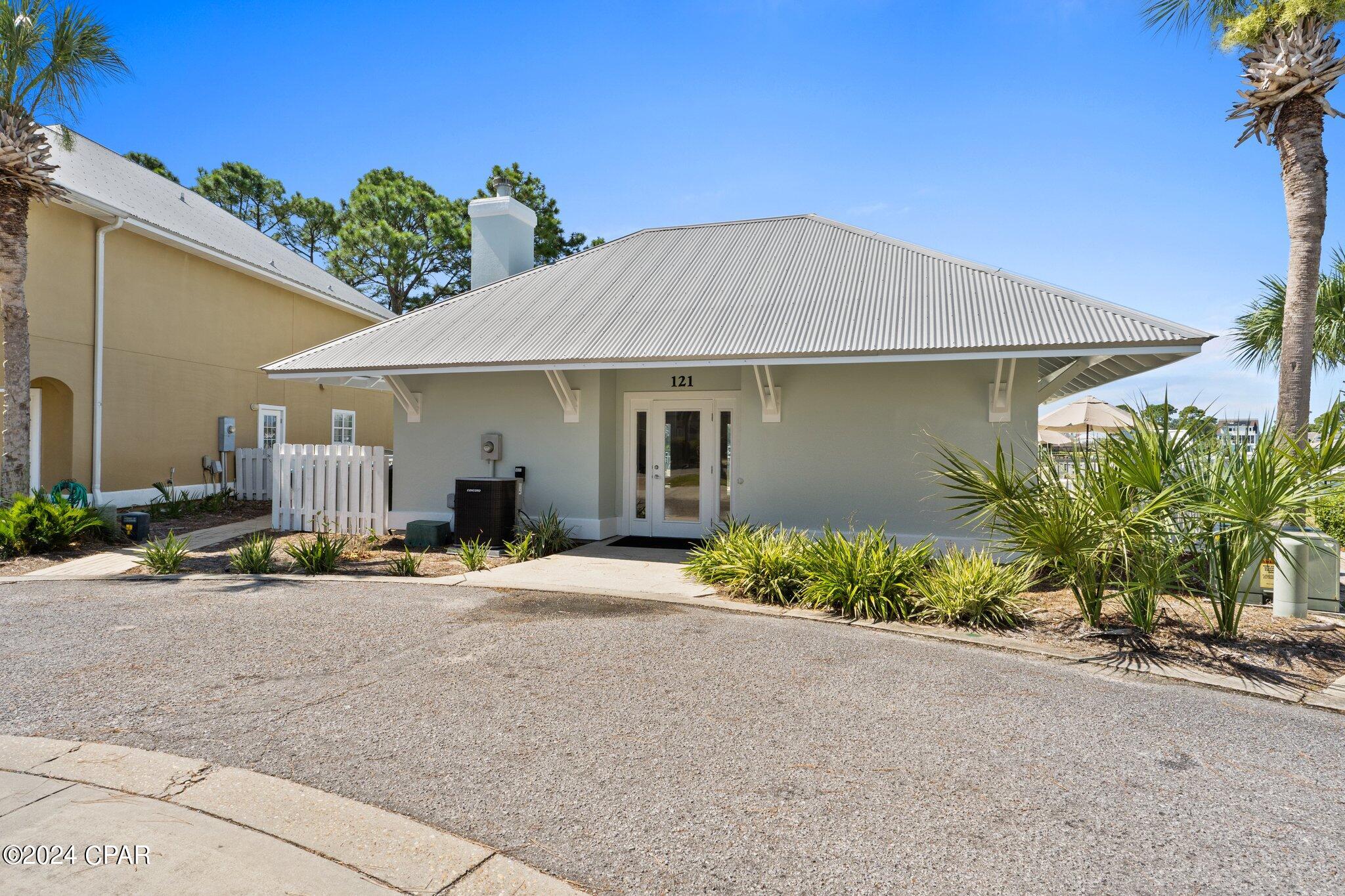 7009 N Lagoon Drive 108