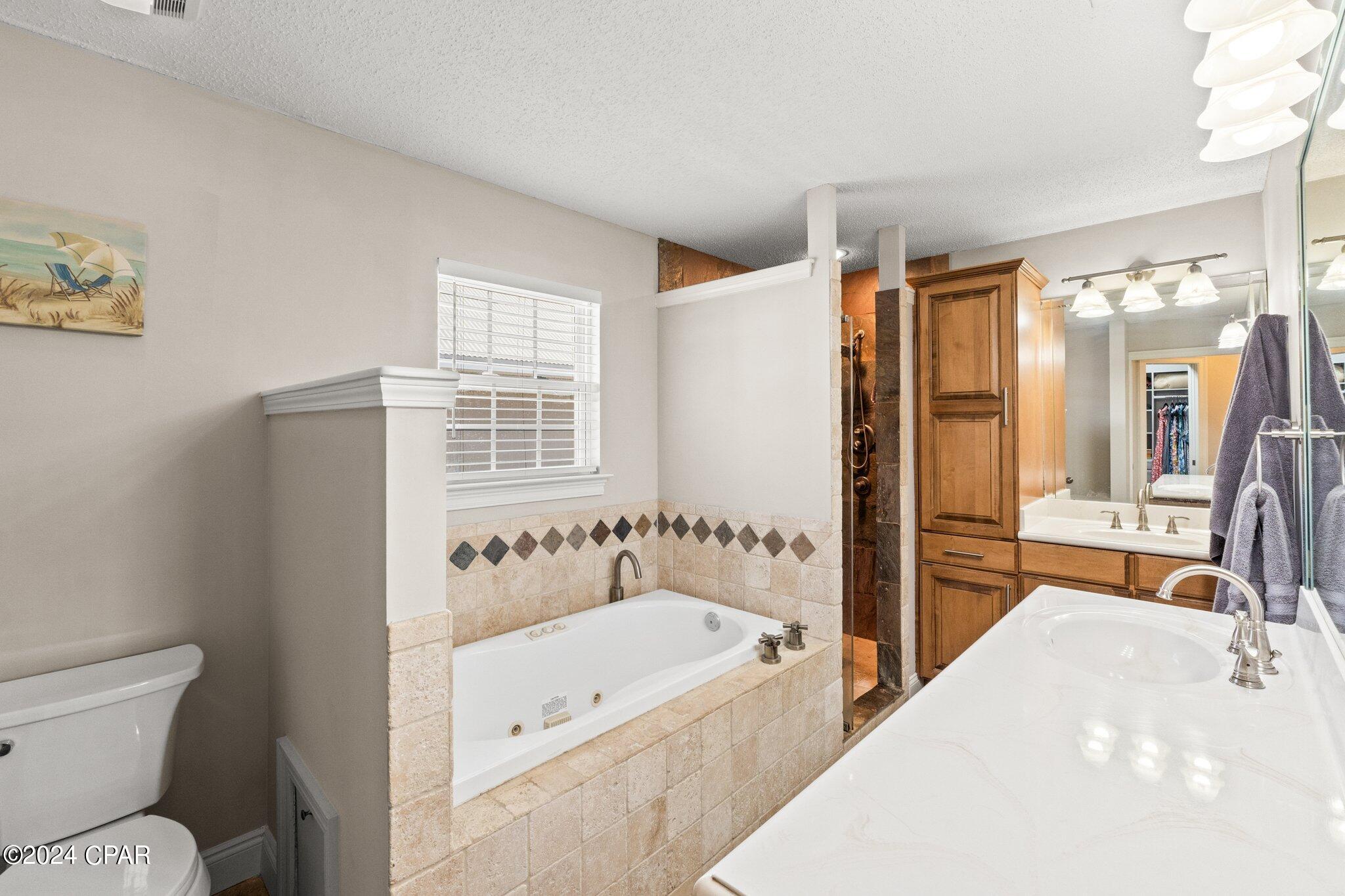 7009 N Lagoon Drive 108