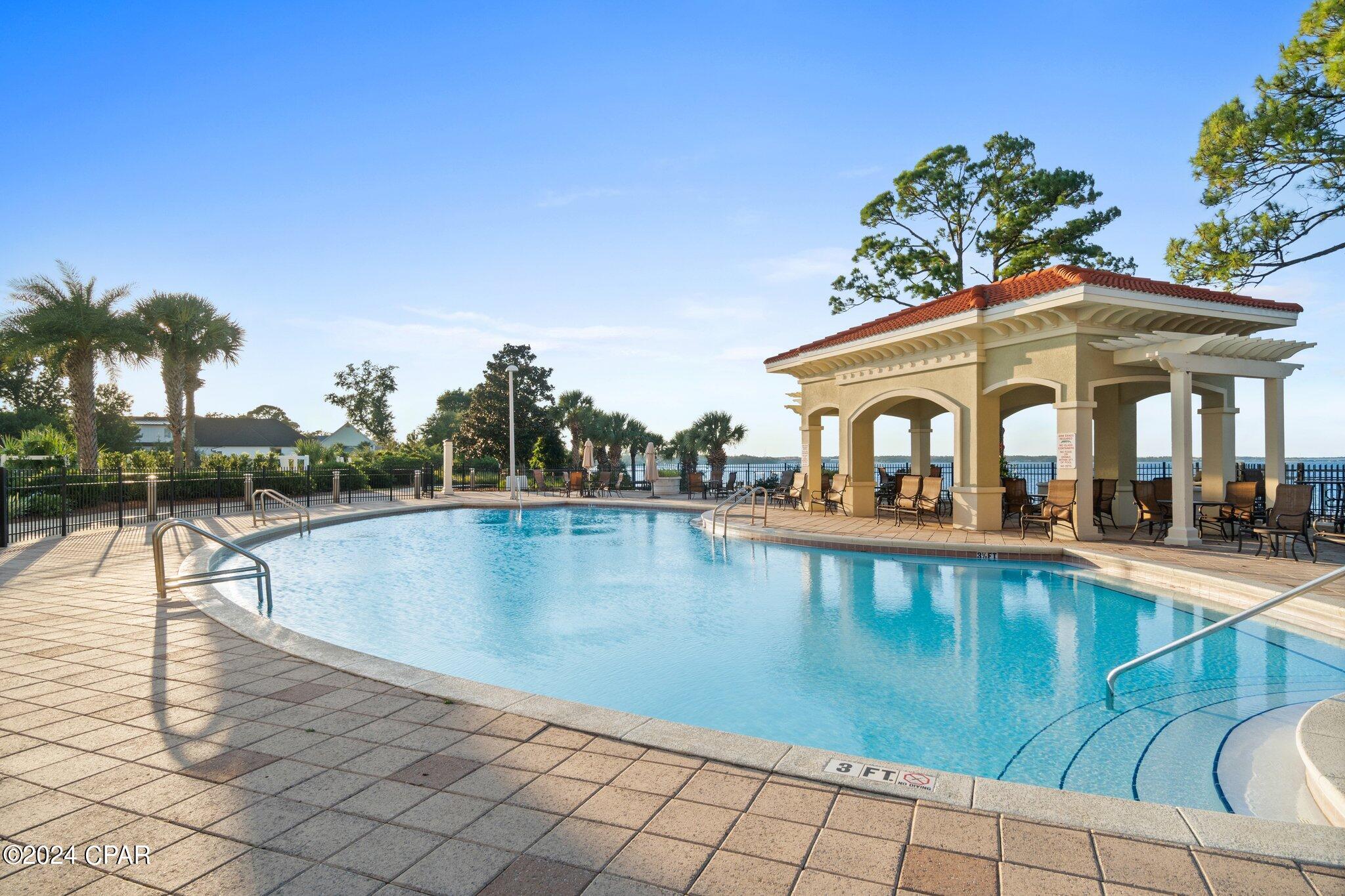 2400 Grandiflora Boulevard 903