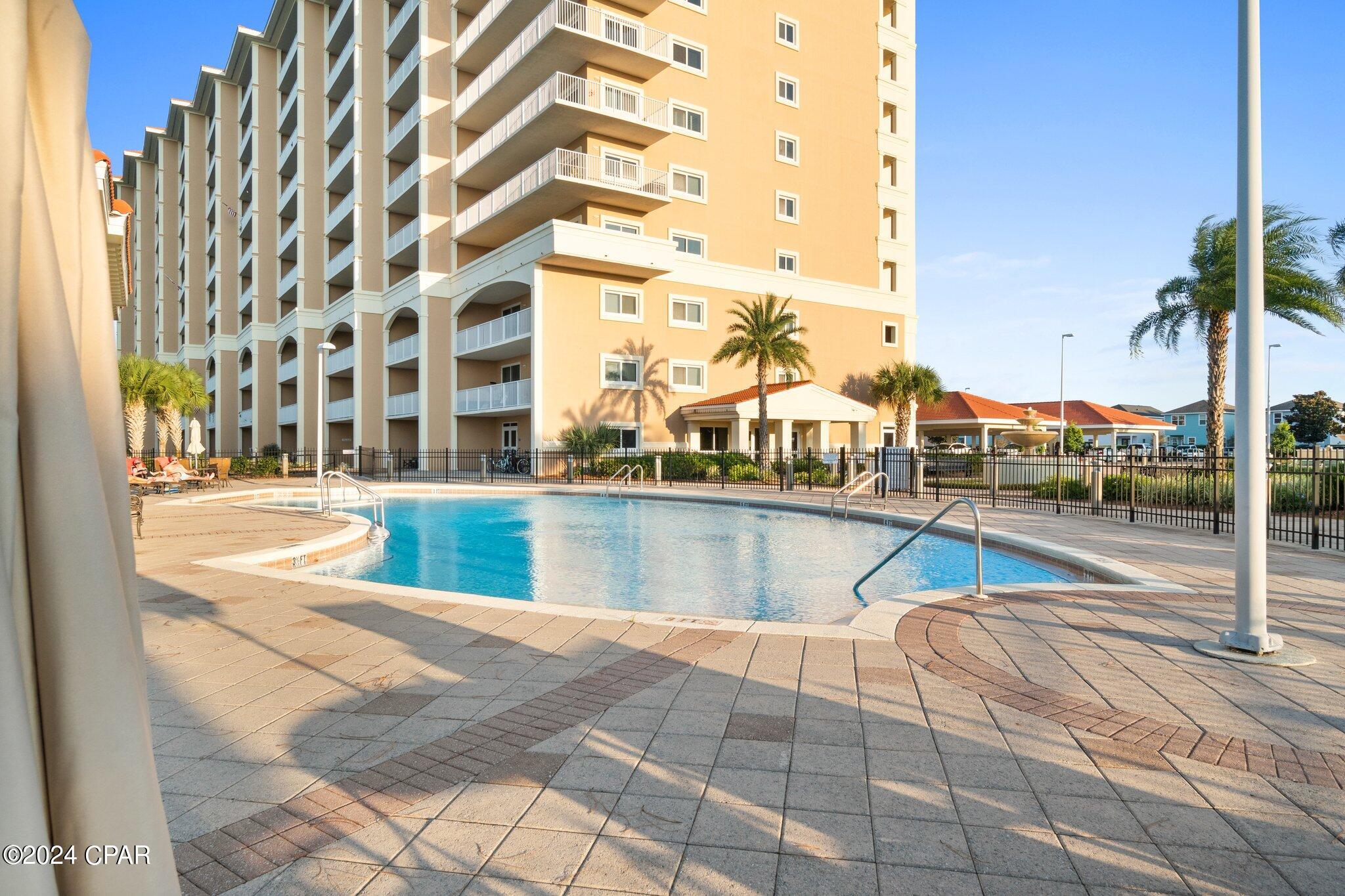 2400 Grandiflora Boulevard 903