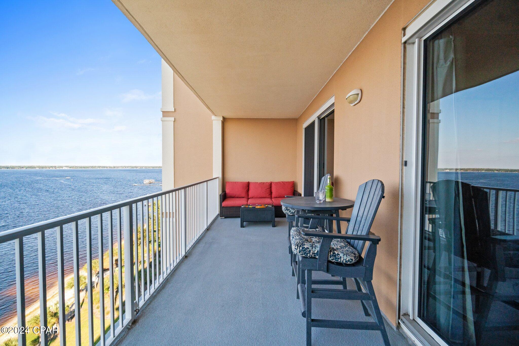 2400 Grandiflora Boulevard 903