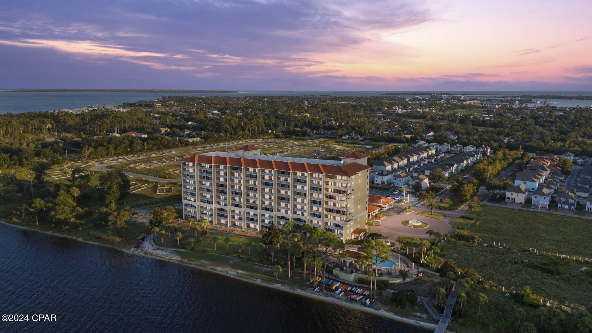 2400 Grandiflora Boulevard 903