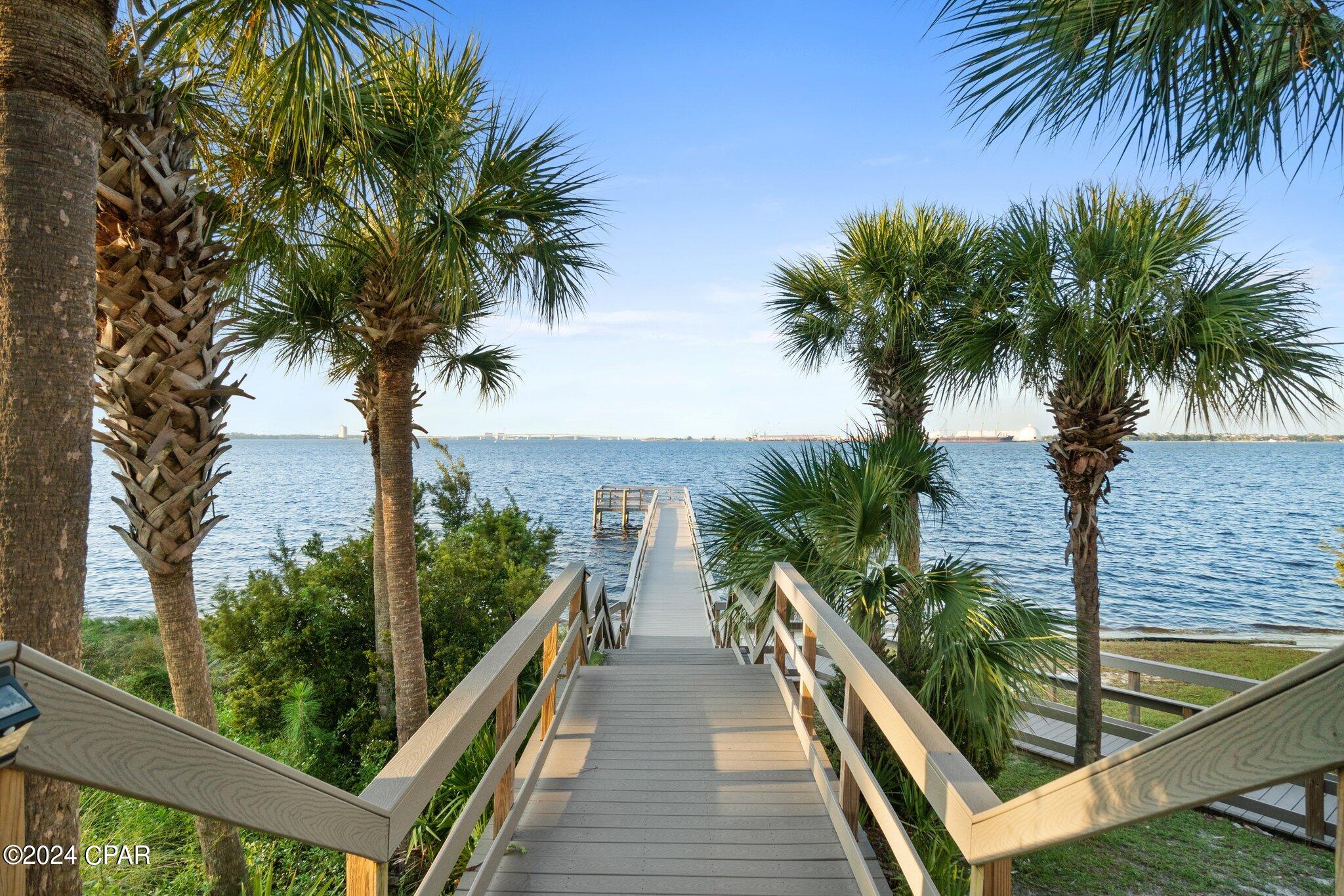 2400 Grandiflora Boulevard 903