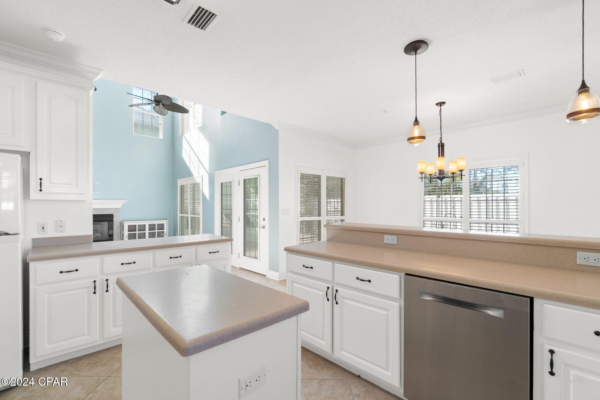 7009 N Lagoon Drive 102