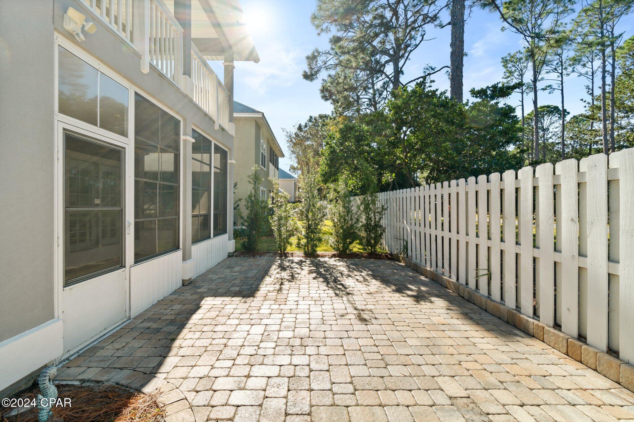 7009 N Lagoon Drive 102