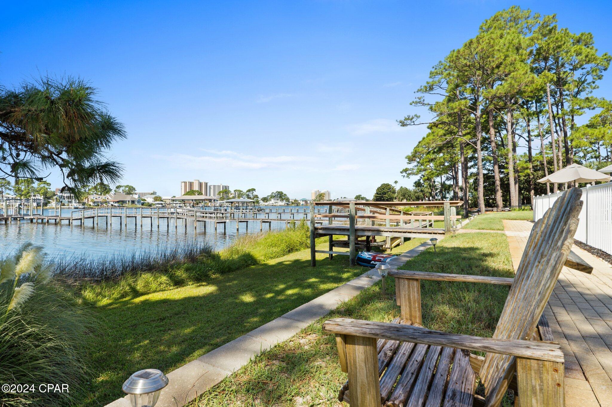 7009 N Lagoon Drive 102