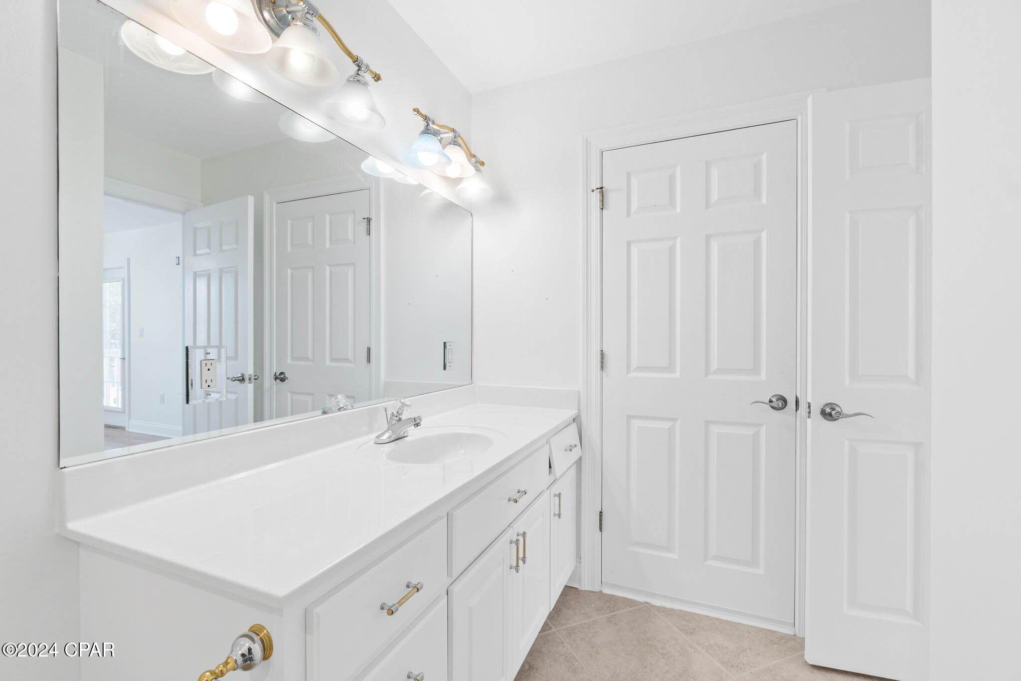 7009 N Lagoon Drive 102