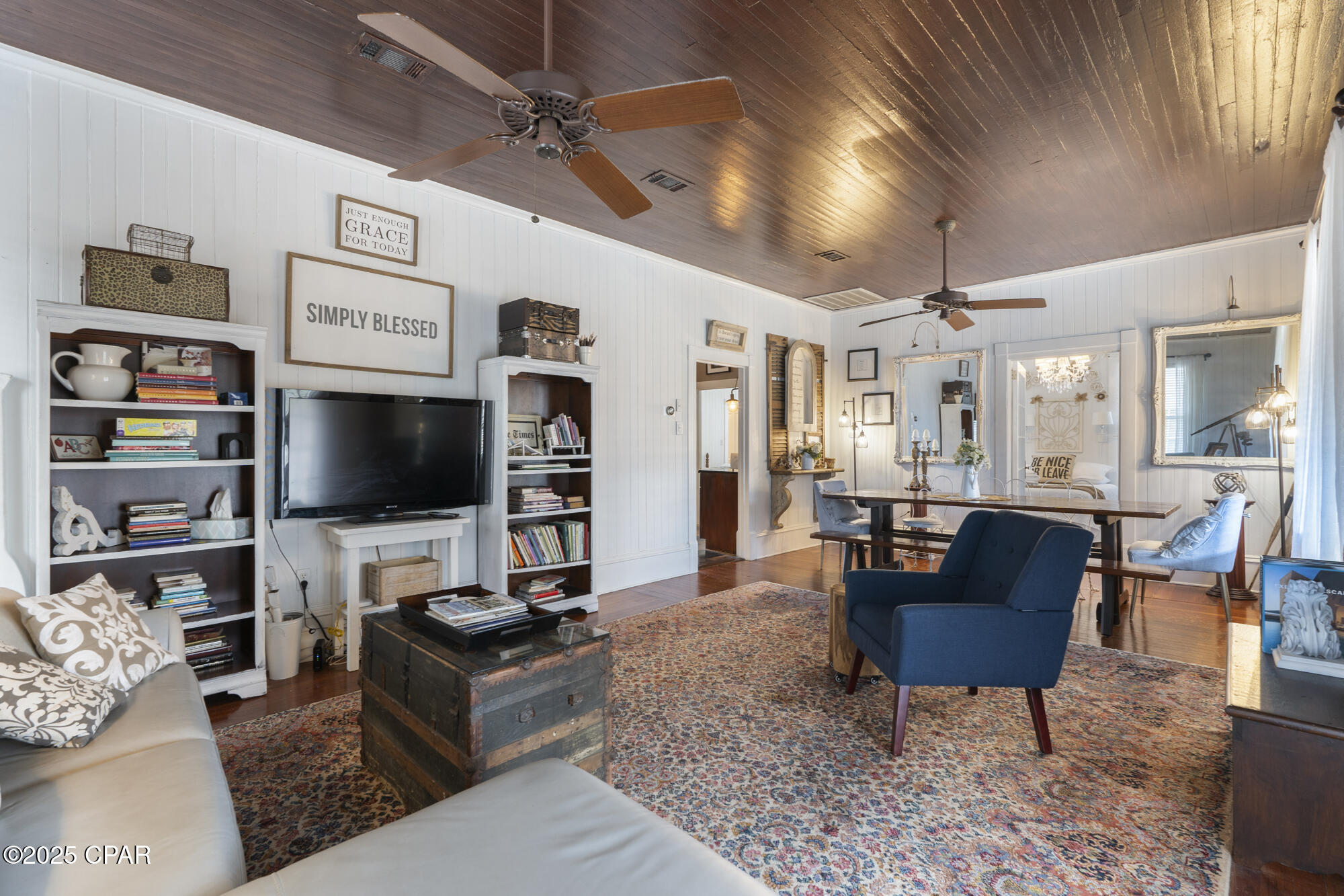 2500 W 9th Street