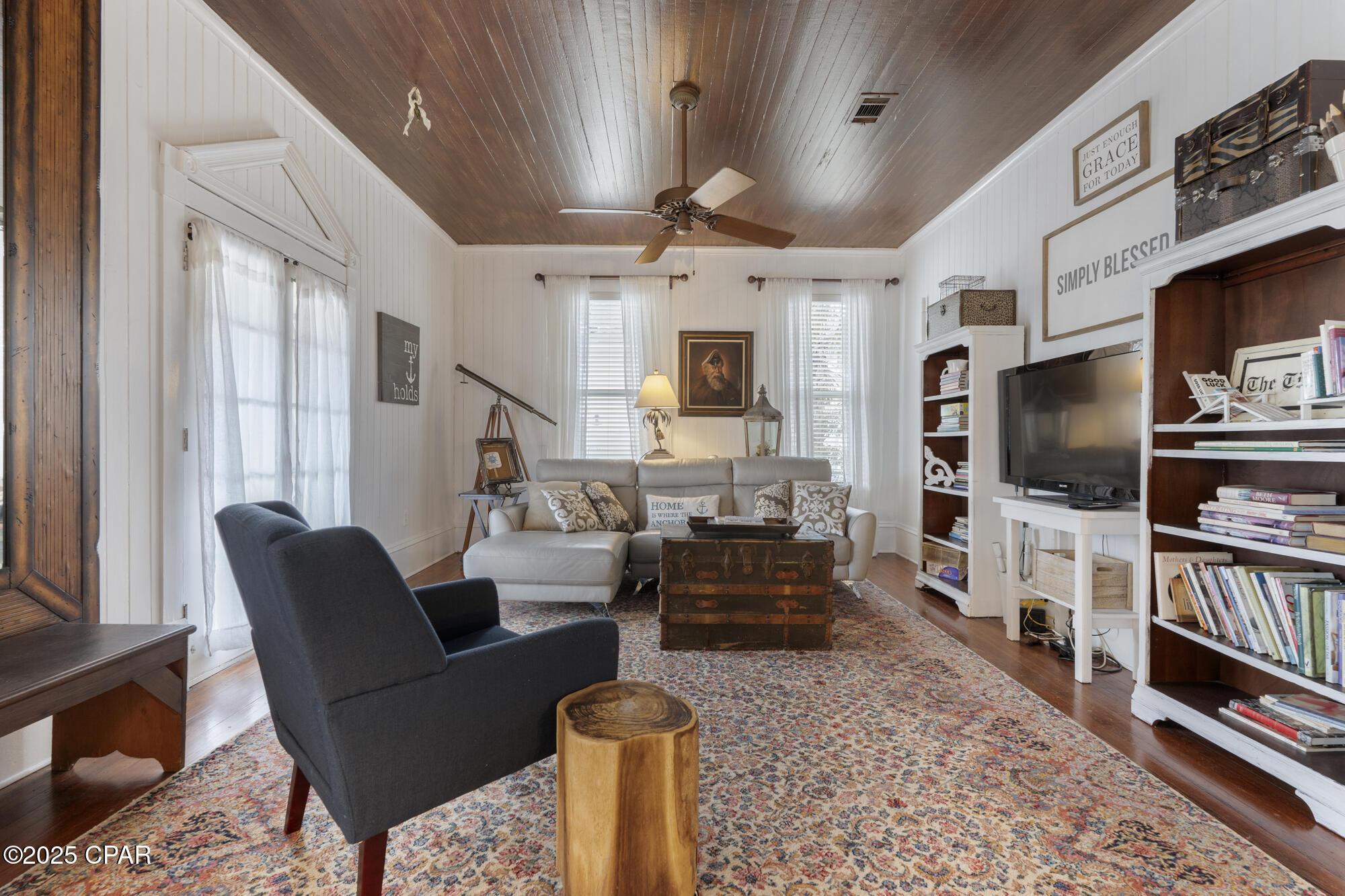 2500 W 9th Street