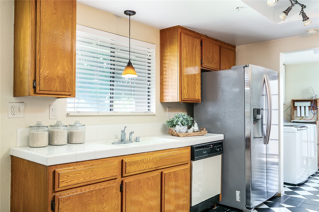 521 W Duarte Road Unit: A