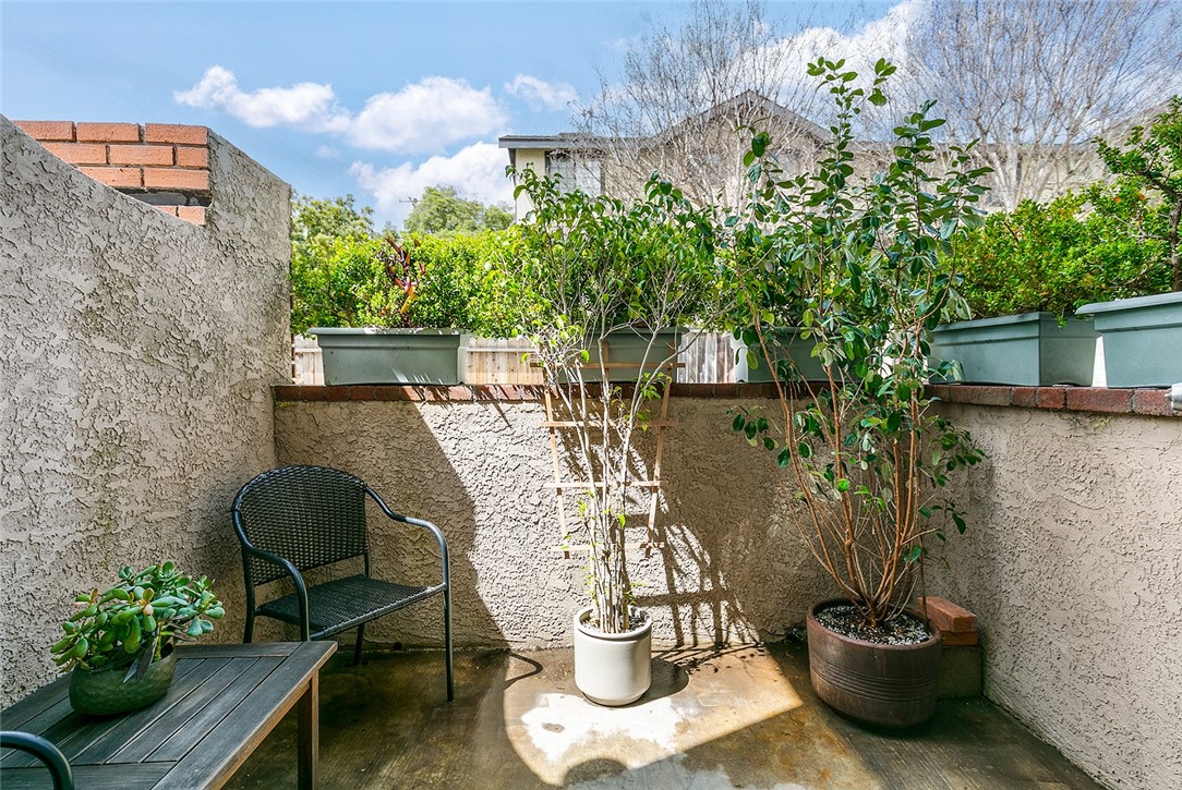 521 W Duarte Road Unit: A
