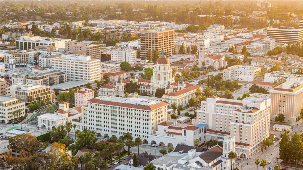 709 E Walnut Street 415