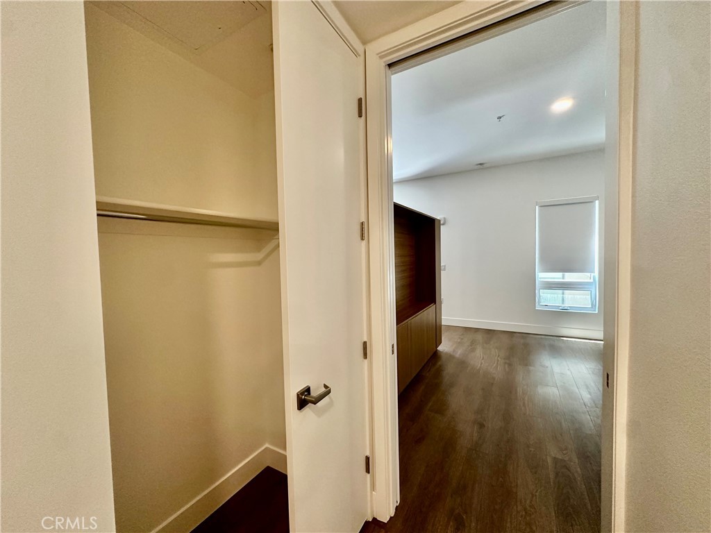709 Walnut