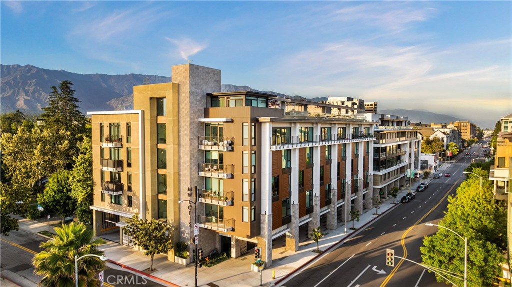 218 N El Molino Avenue 207