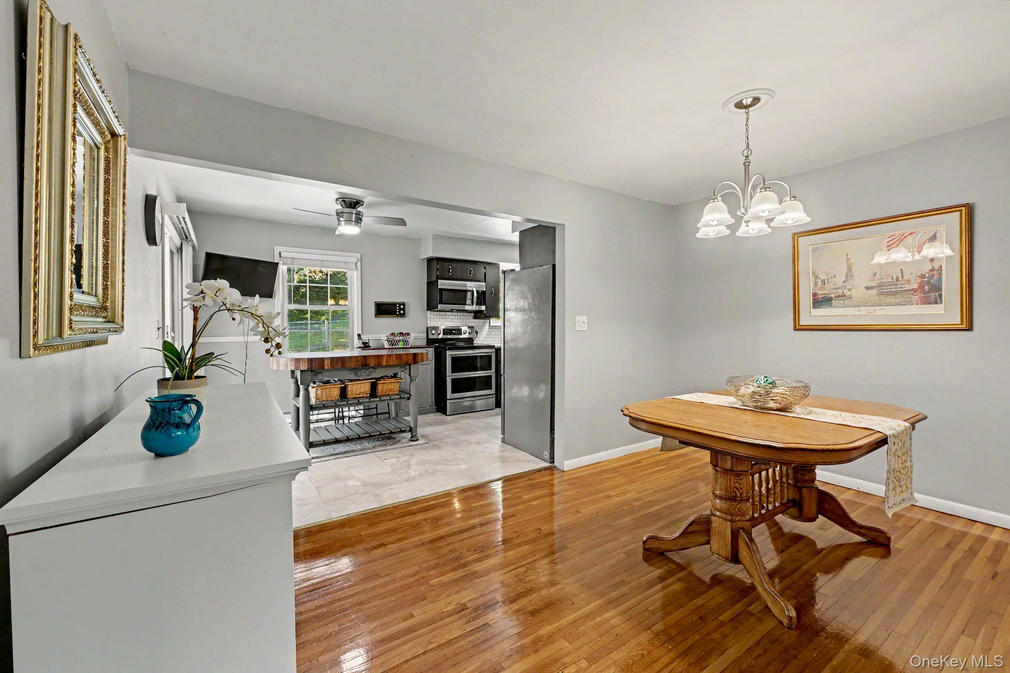 3235 Lincoln Drive