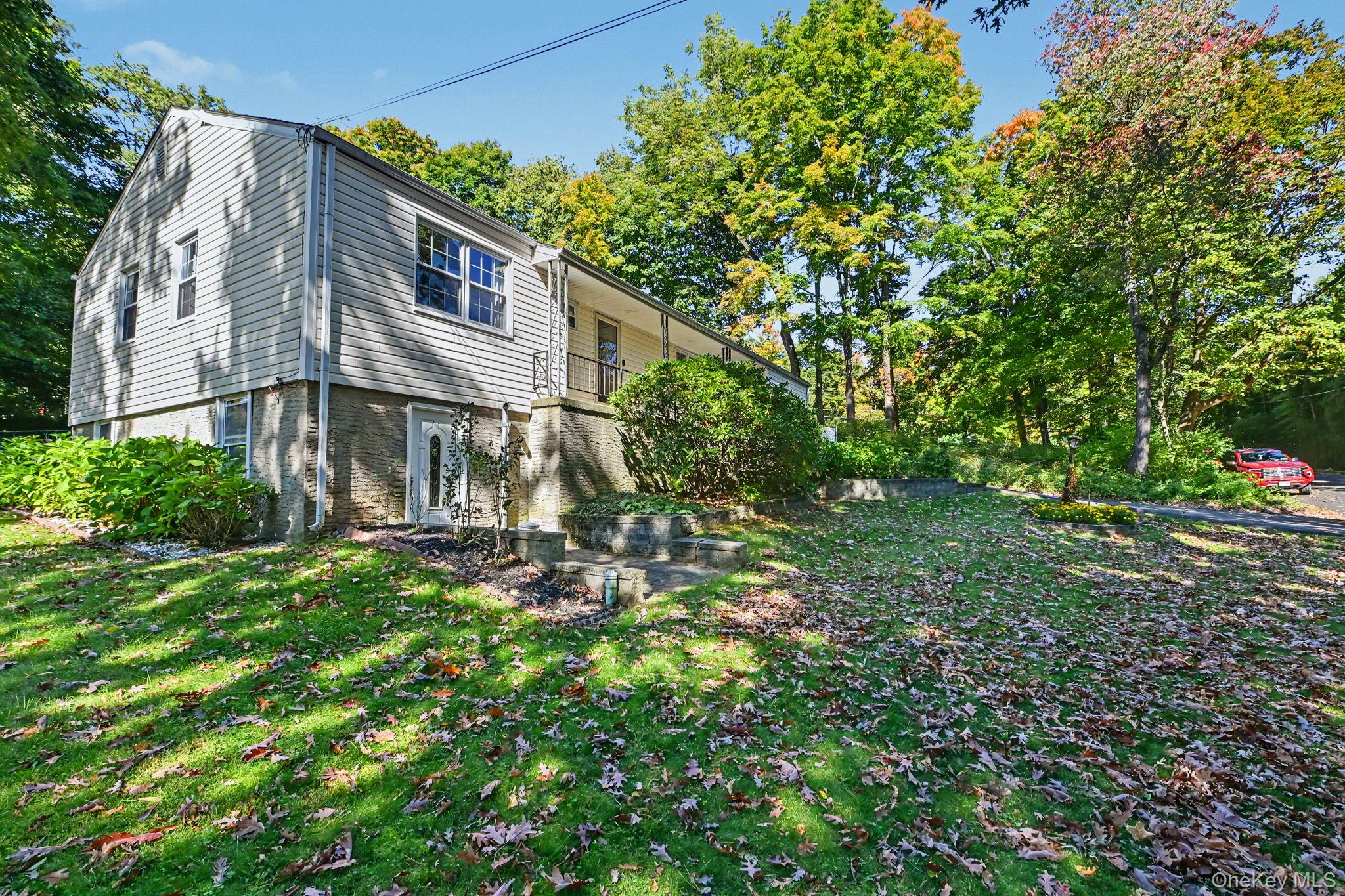 3235 Lincoln Drive