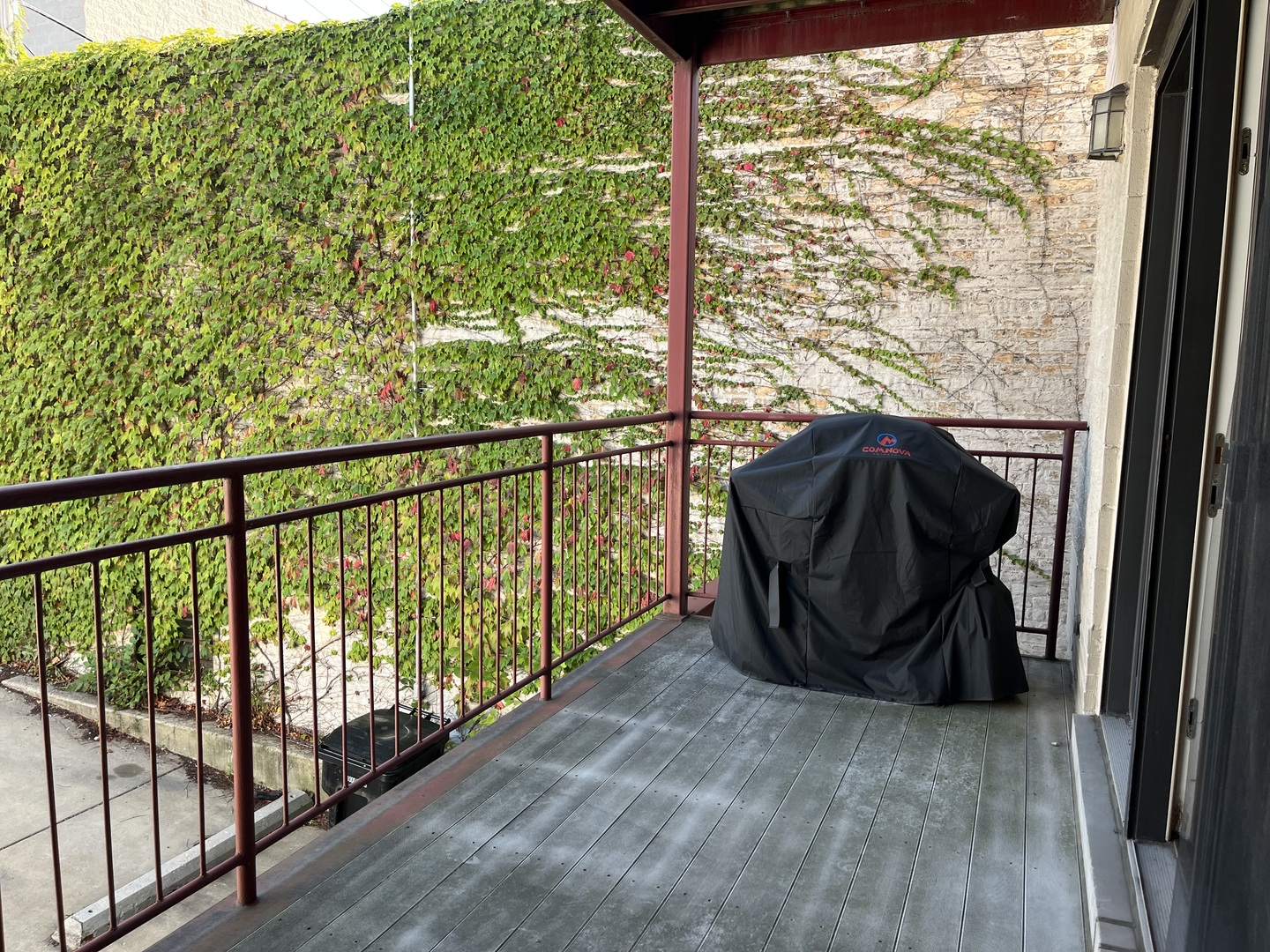 904 W Fletcher Street Unit: 1