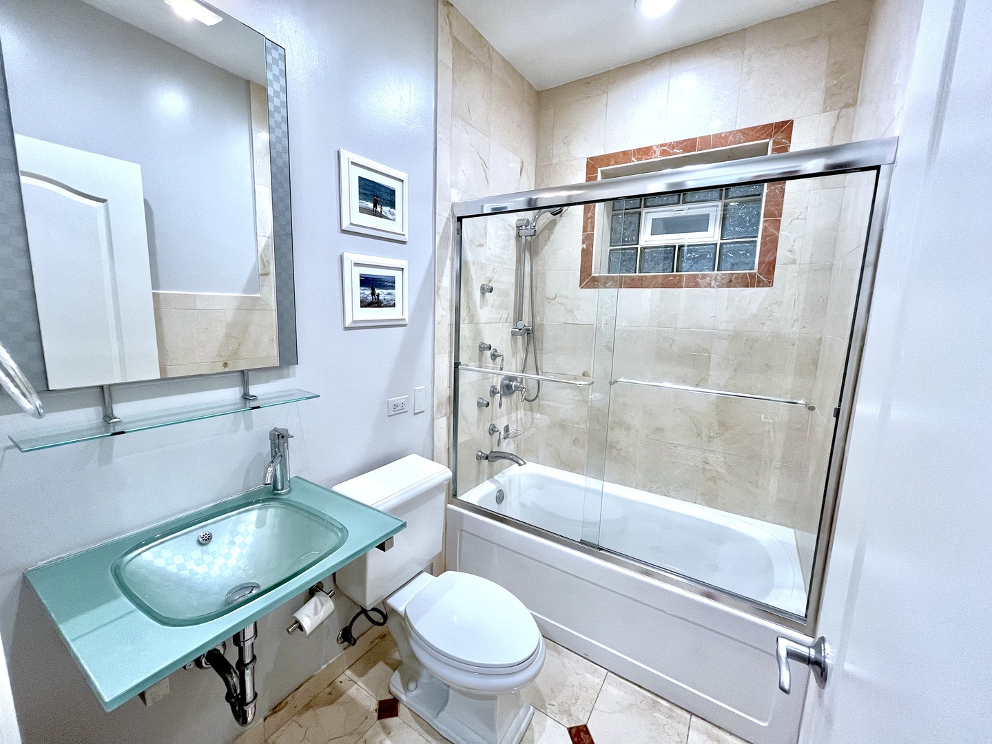 904 W Fletcher Street Unit: 1