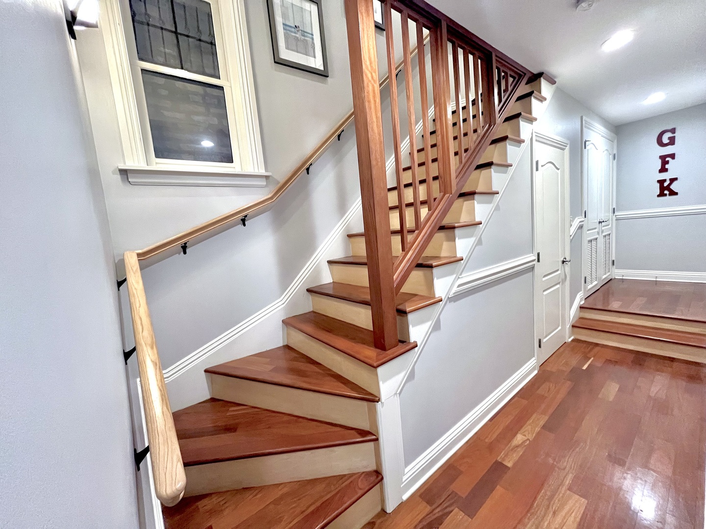 904 W Fletcher Street Unit: 1