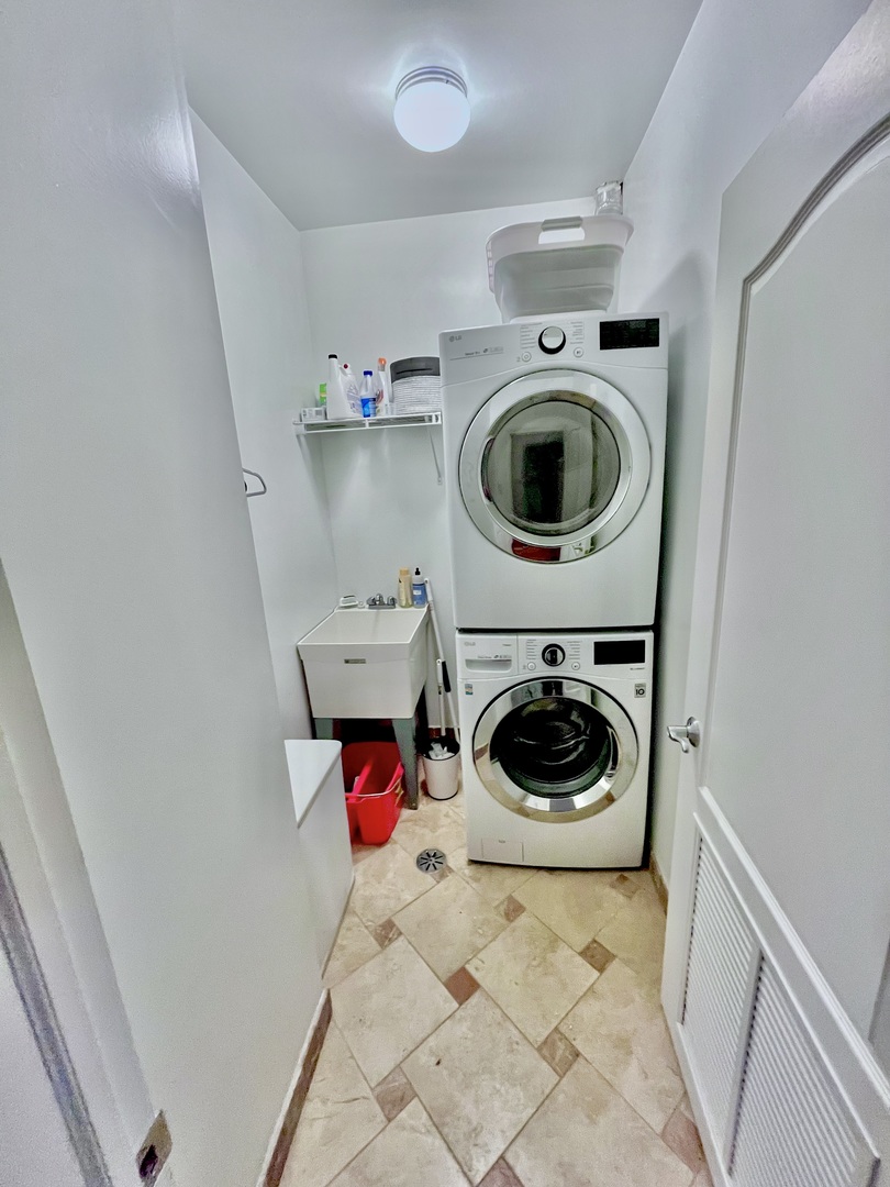 904 W Fletcher Street Unit: 1