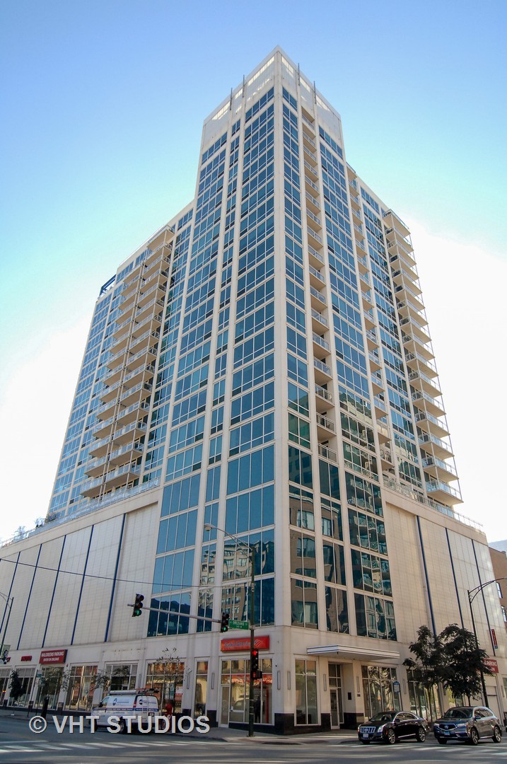 757 N Orleans Street Unit: 1506