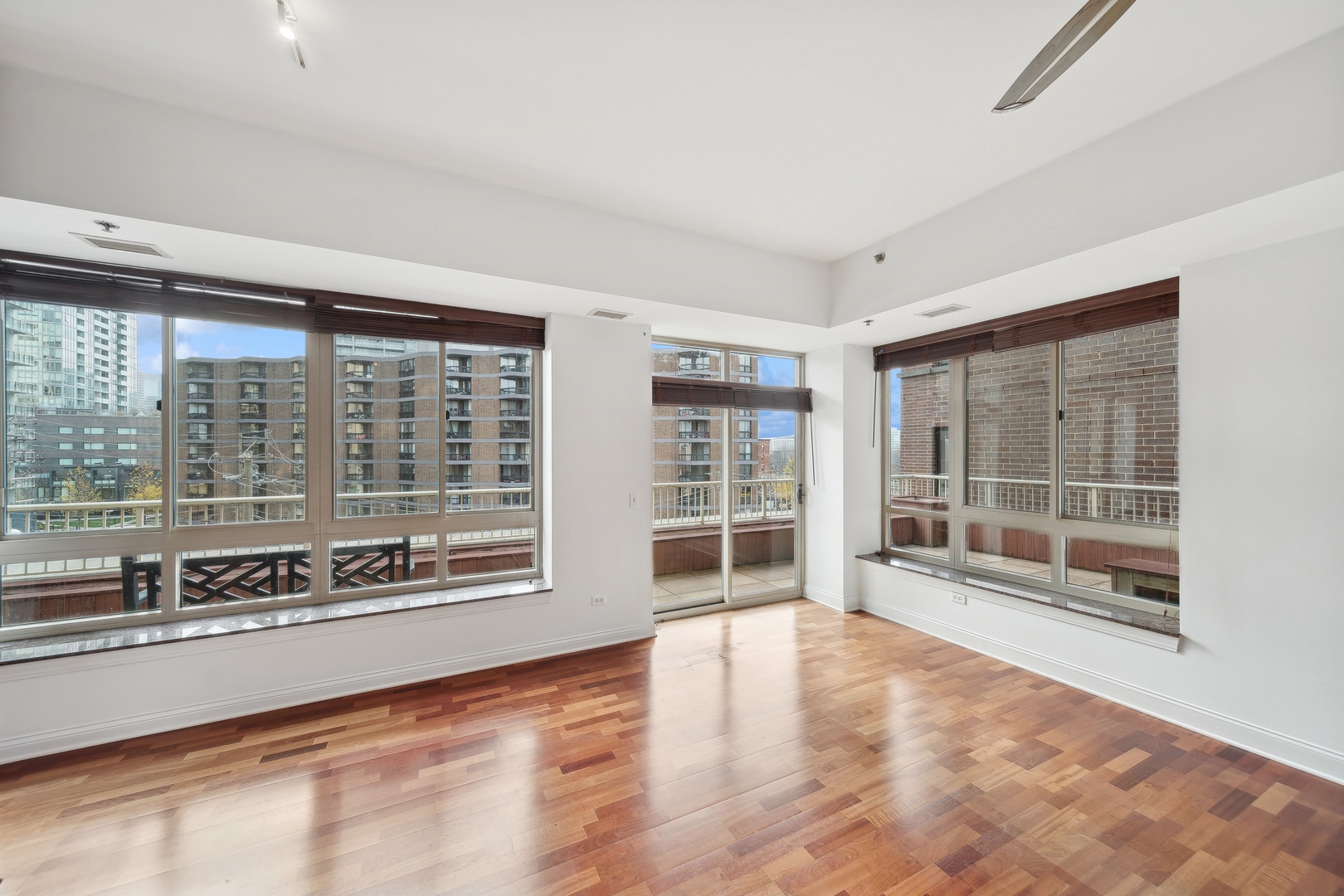230 W Division Street Unit: 501