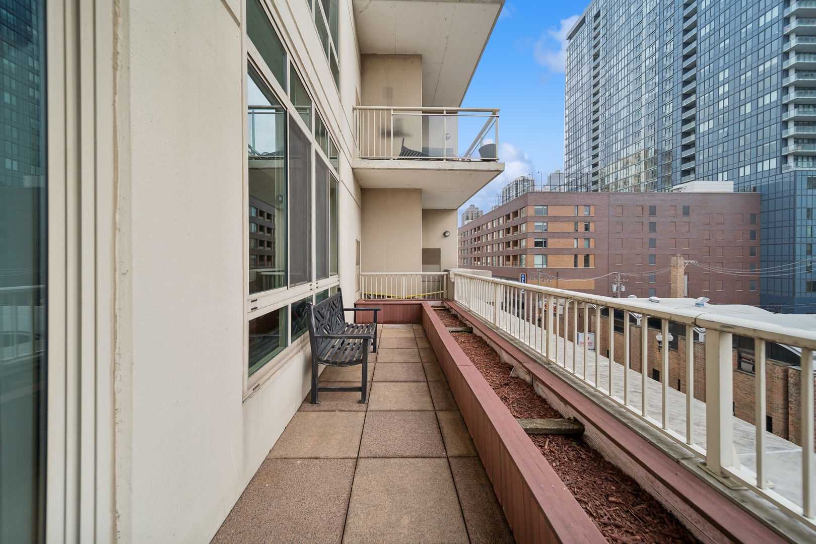 230 W Division Street Unit: 501