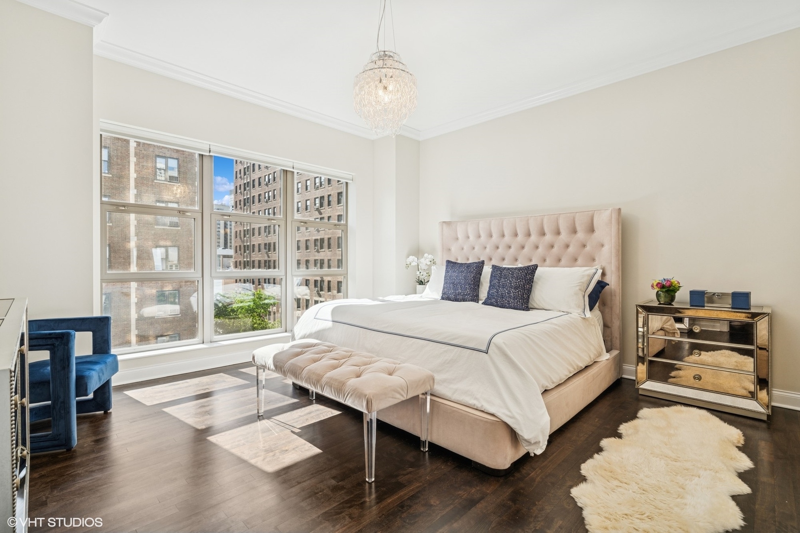 1035 N Dearborn Street Unit: 5W