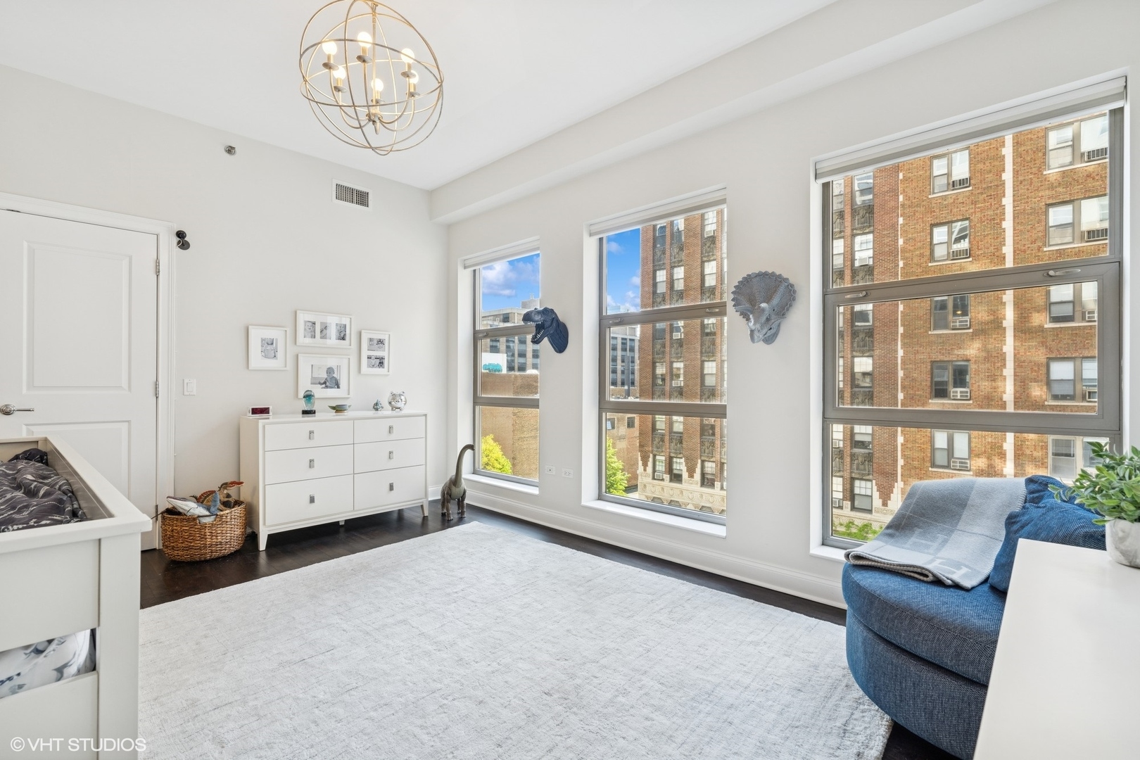 1035 N Dearborn Street Unit: 5W