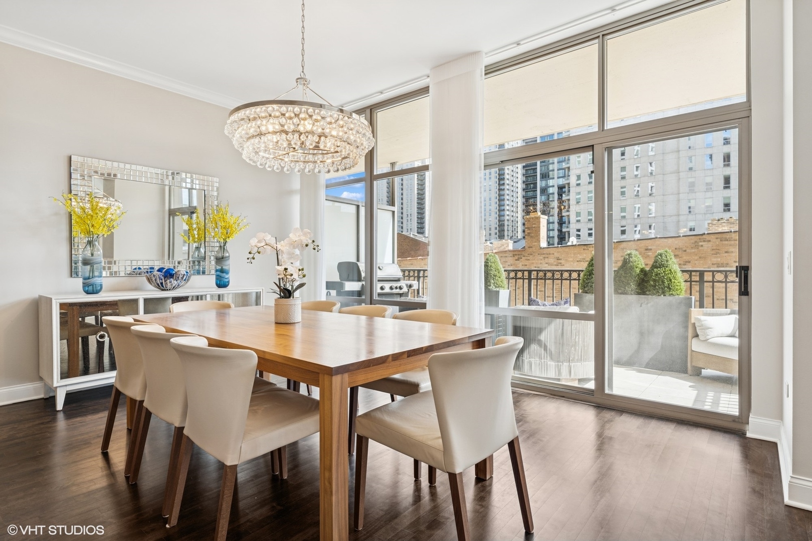 1035 N Dearborn Street Unit: 5W