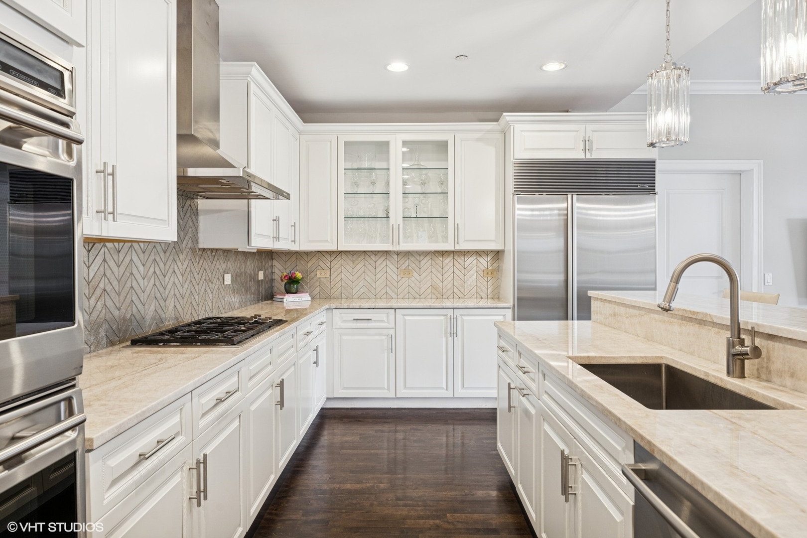 1035 N Dearborn Street Unit: 5W