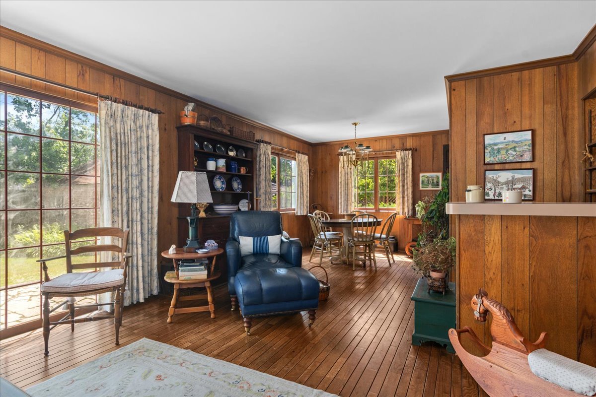 2025 Greenwood Avenue