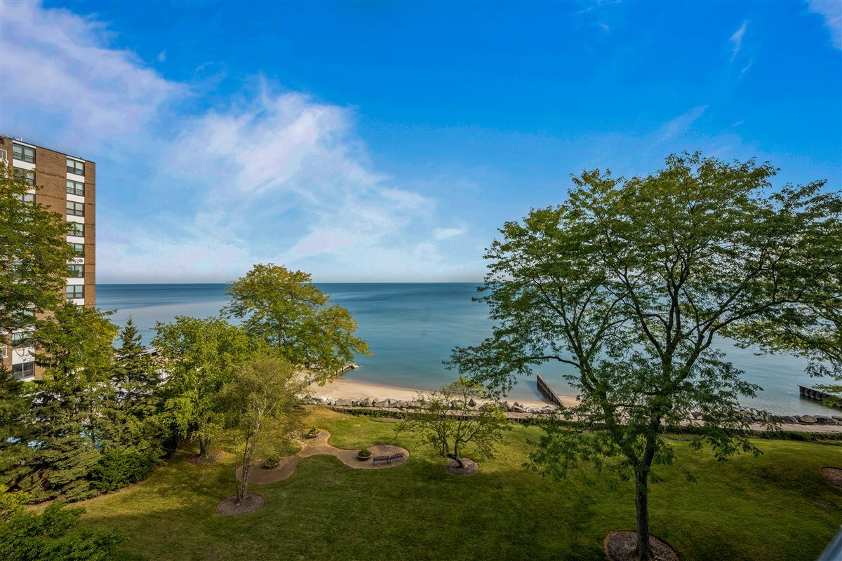 1500 Sheridan Road Unit: 4A