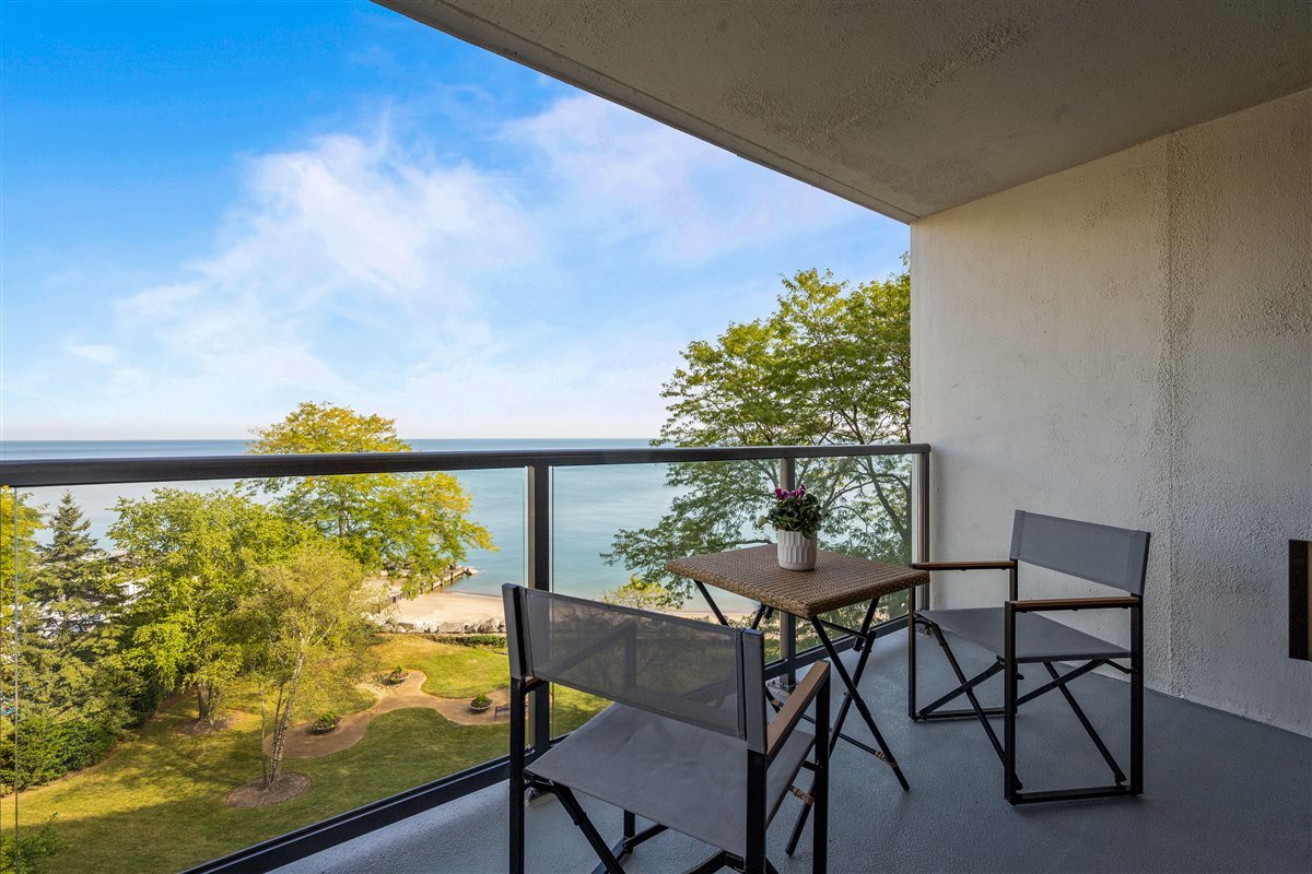 1500 Sheridan Road Unit: 4A