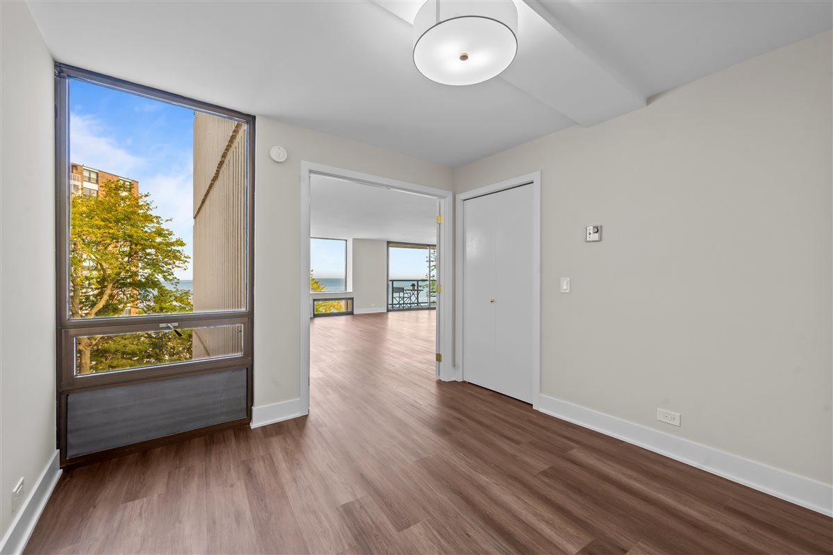 1500 Sheridan Road Unit: 4A