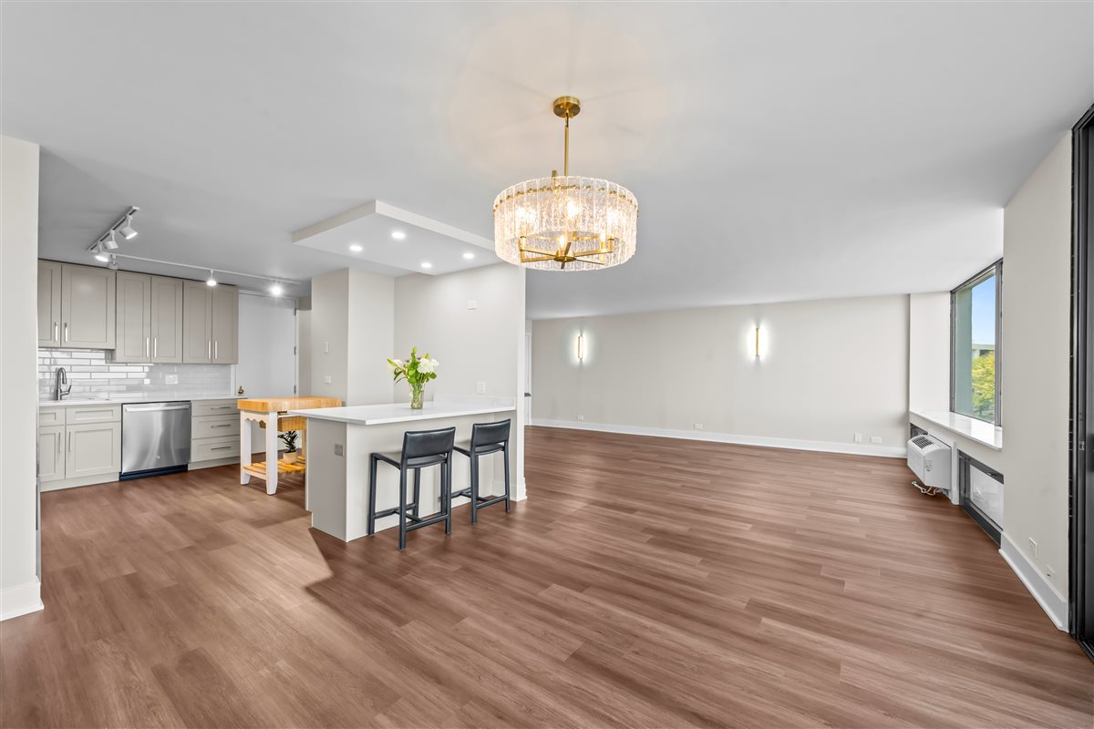 1500 Sheridan Road Unit: 4A