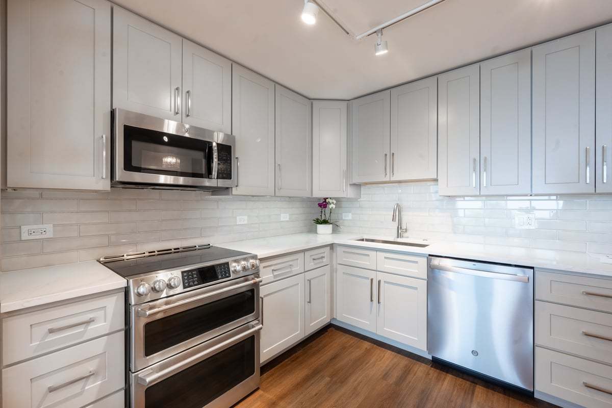 1500 Sheridan Road Unit: 4A