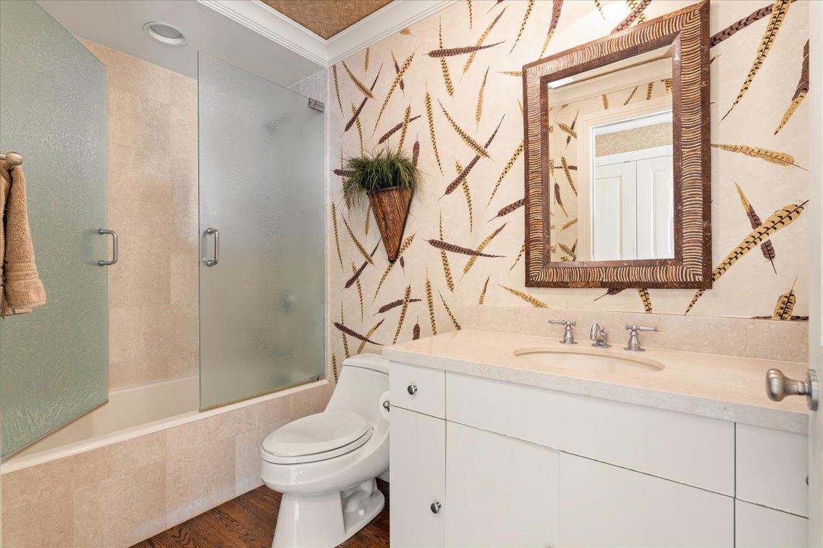 800 N Michigan Avenue Unit: 5501