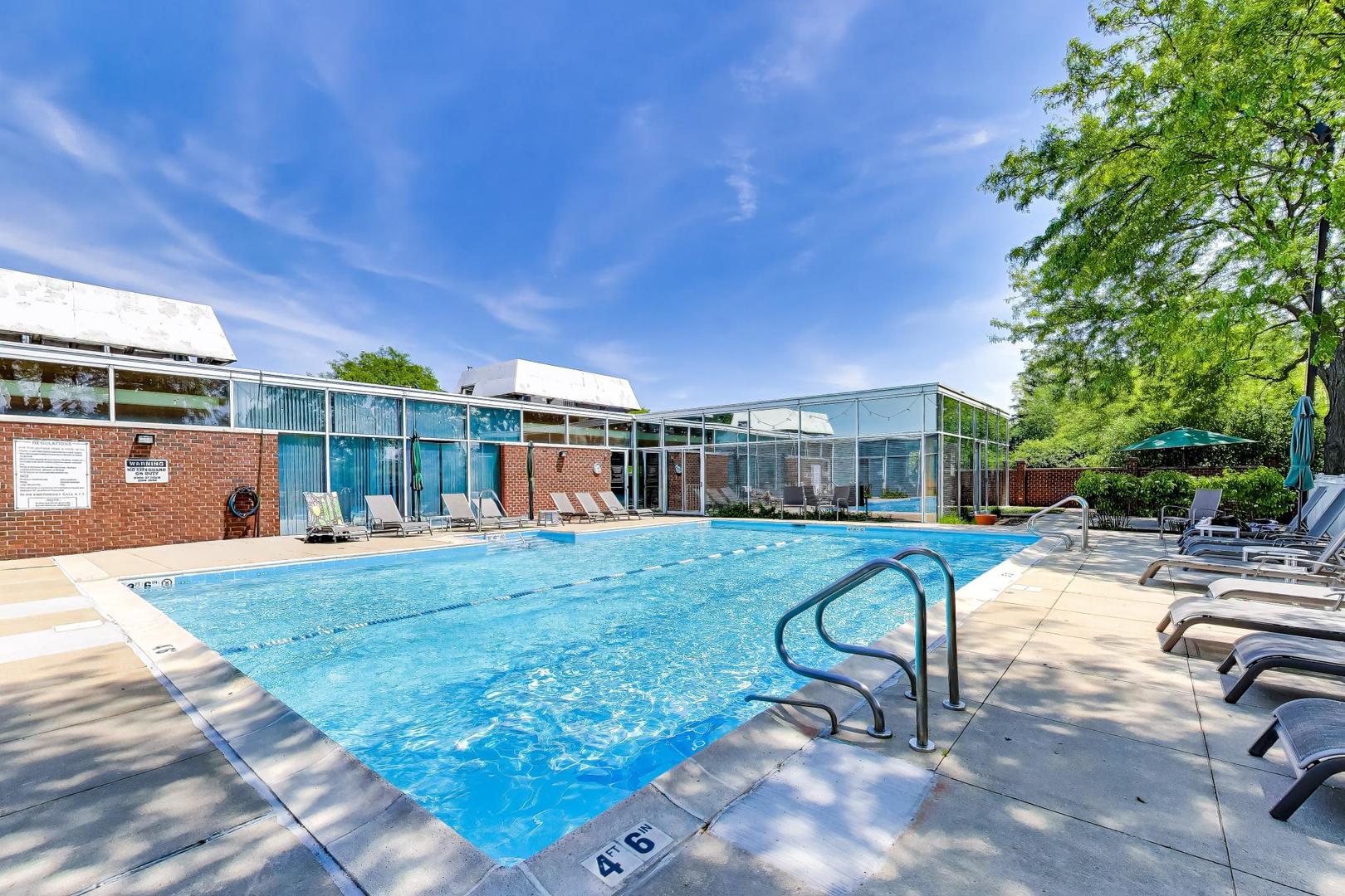 382 Kelburn Road Unit: 221