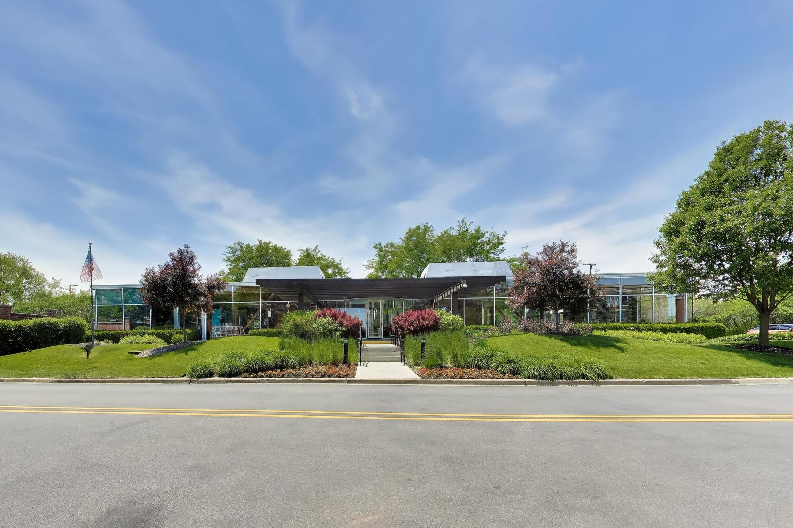 382 Kelburn Road Unit: 221