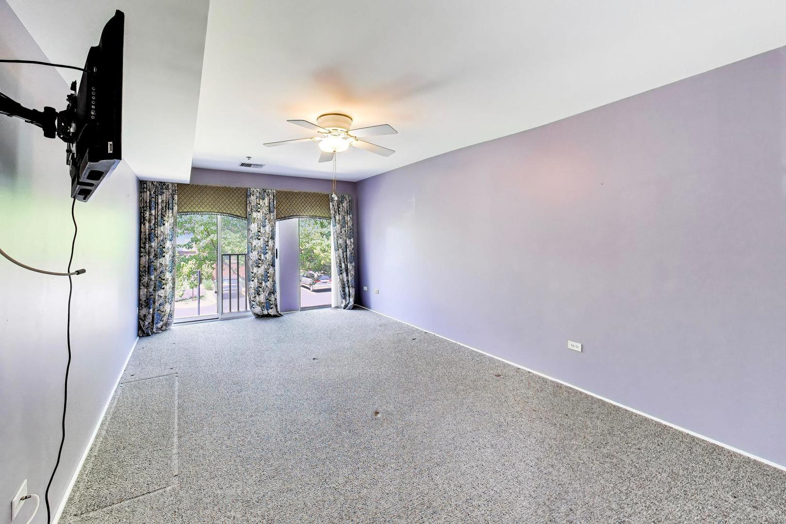 382 Kelburn Road Unit: 221