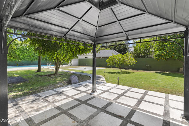 3914 Carpenter AVE