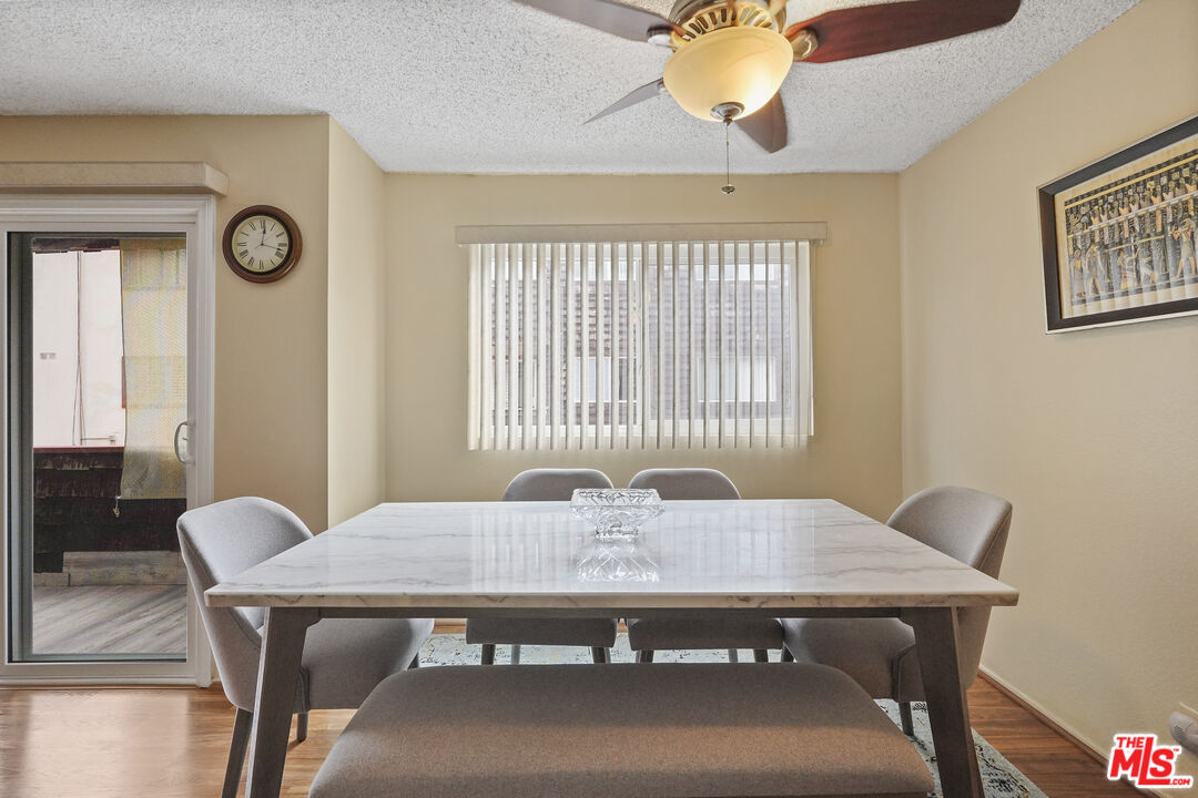 5403 Newcastle Ave Unit: 18