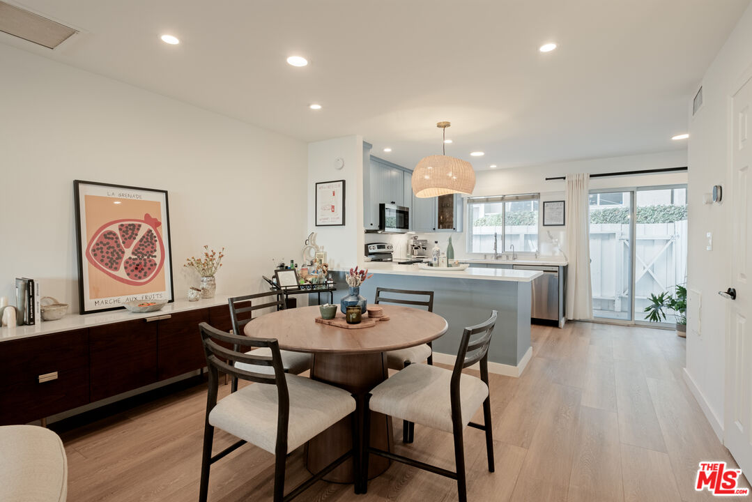 4558 Willis Ave Unit: 121