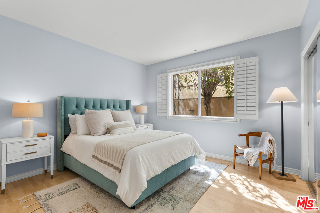 11932 Goshen Ave Unit: 102