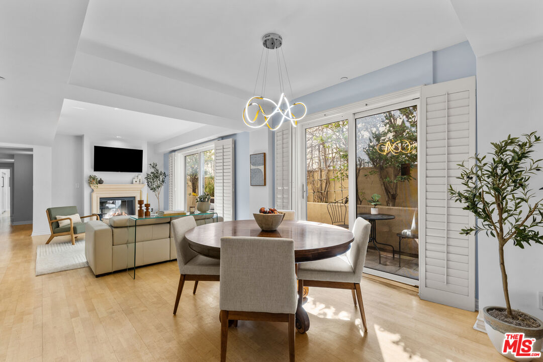 11932 Goshen Ave Unit: 102