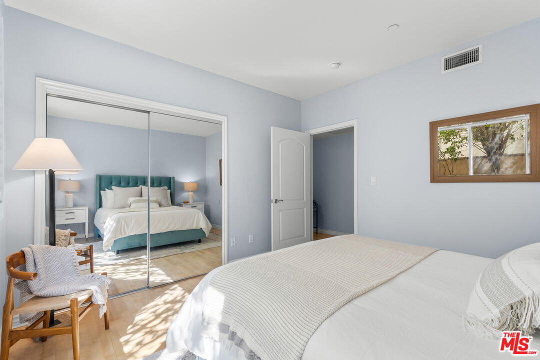 11932 Goshen Ave Unit: 102