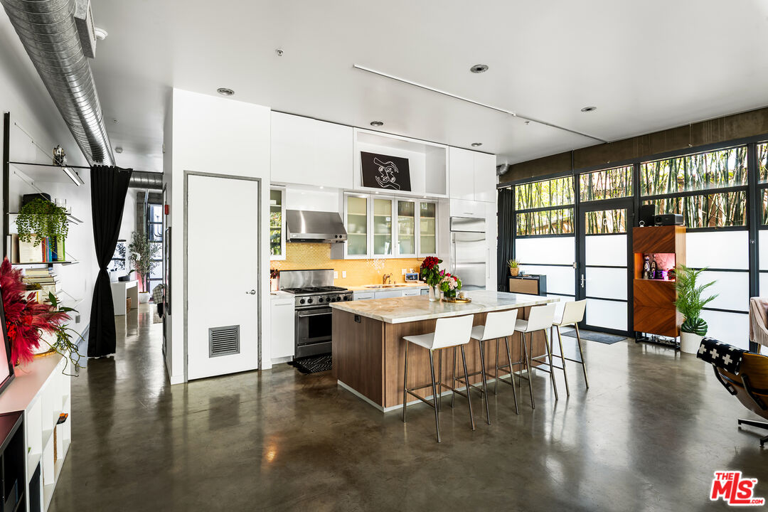 1534 17th St Unit: 101